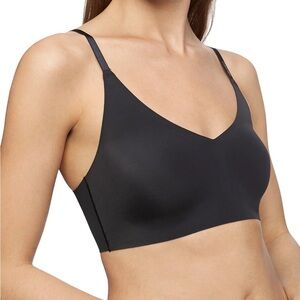 Calvin Klein Invisibles Lightly Lined Black Bralette Size L NEW
